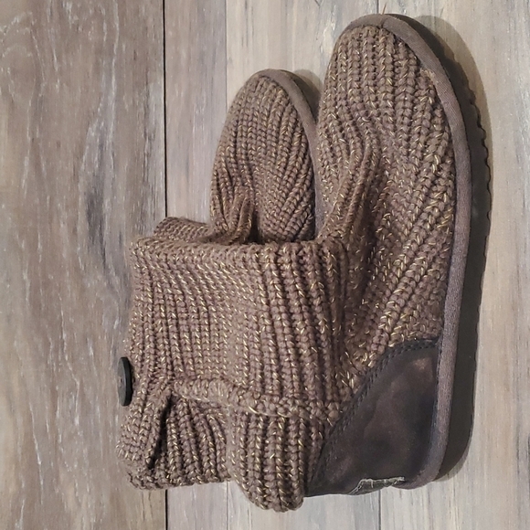 Ugg Classic Cardi 1876 Sweater Knit boots shoes 3 button sz 6 - Picture 3 of 15